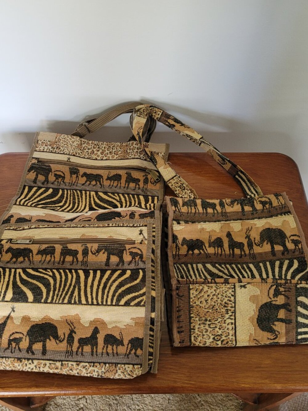 Jade Foldable Animal Print Travel Bag Tote Wheels Safari Wildlife Tapestry Cloth